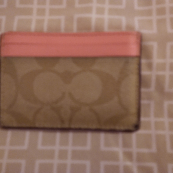Vintage Coach pink and Coach imprint leather wallet with sleeves - Picture 6 of 12